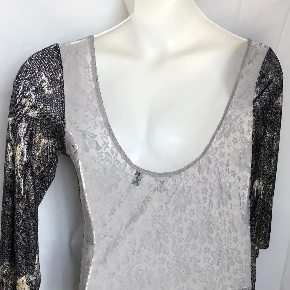 Buckle BKE Boutique shimmering lace blouse size Lg - Picture 7 of 8